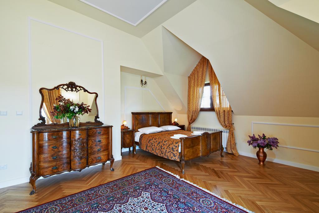 Bialki Dolne Dwor Osmolice B&B 외부 사진