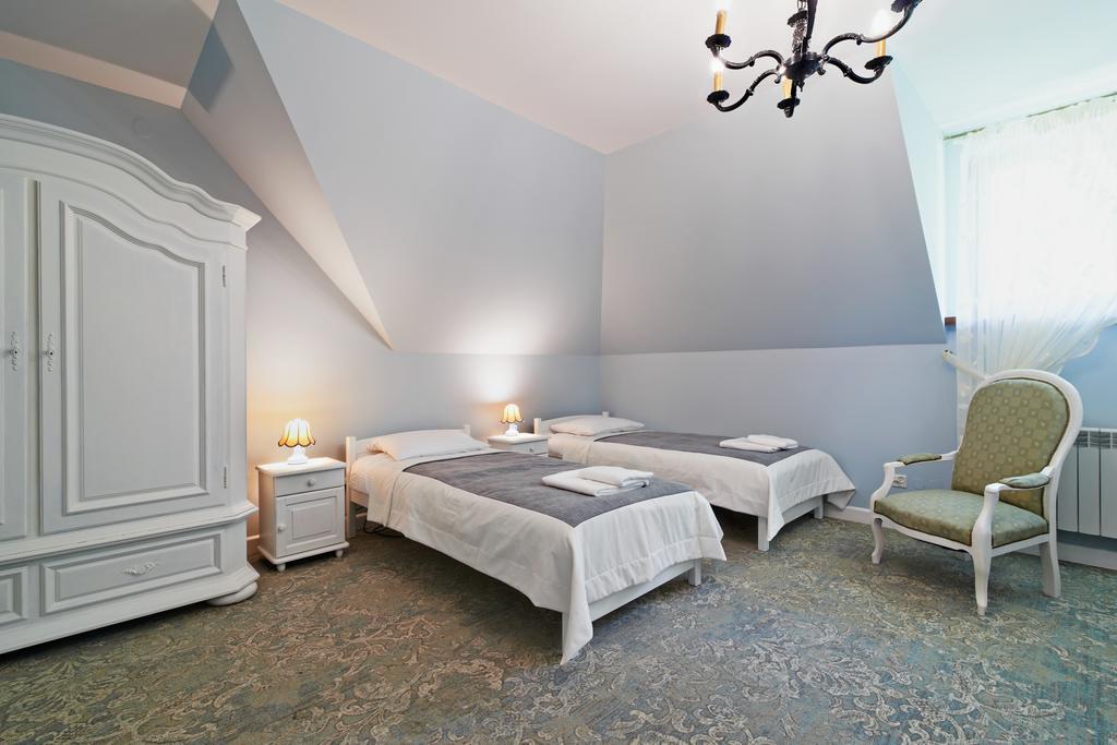 Bialki Dolne Dwor Osmolice B&B 외부 사진
