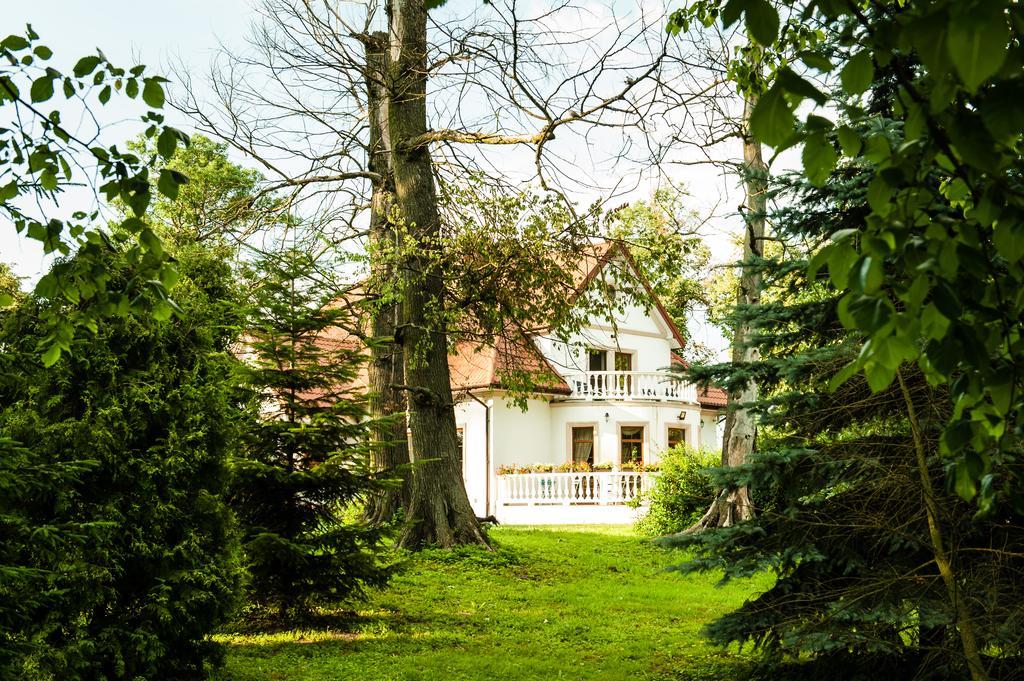 Bialki Dolne Dwor Osmolice B&B 외부 사진