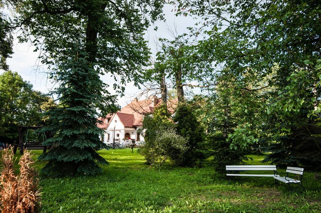 Bialki Dolne Dwor Osmolice B&B 외부 사진