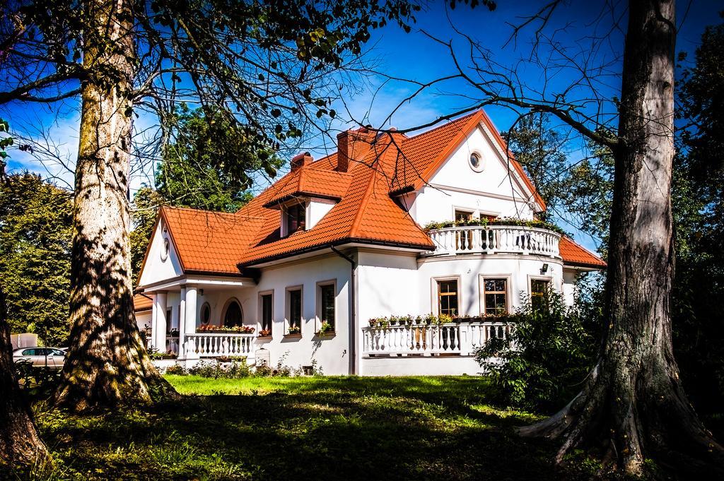 Bialki Dolne Dwor Osmolice B&B 외부 사진