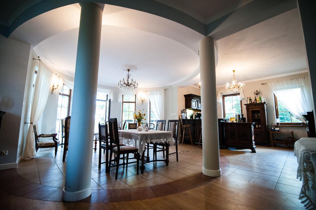 Bialki Dolne Dwor Osmolice B&B 외부 사진
