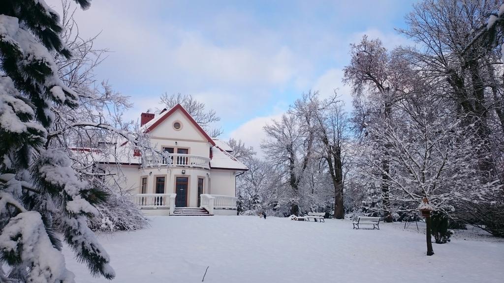 Bialki Dolne Dwor Osmolice B&B 외부 사진
