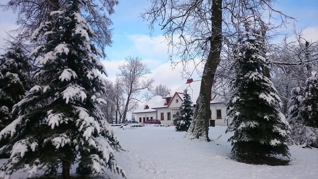 Bialki Dolne Dwor Osmolice B&B 외부 사진