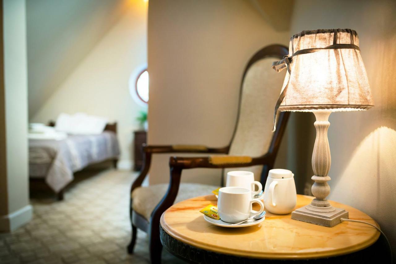 Bialki Dolne Dwor Osmolice B&B 외부 사진