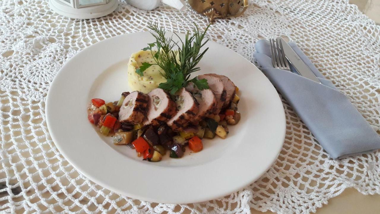 Bialki Dolne Dwor Osmolice B&B 외부 사진