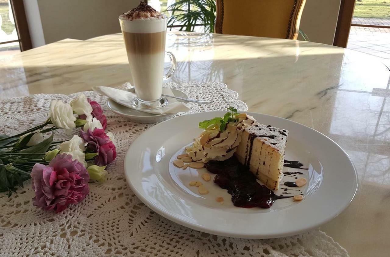 Bialki Dolne Dwor Osmolice B&B 외부 사진