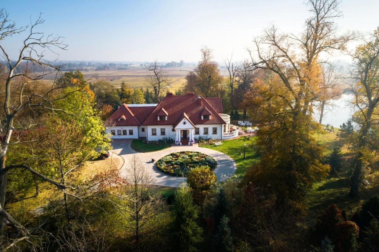 Bialki Dolne Dwor Osmolice B&B 외부 사진